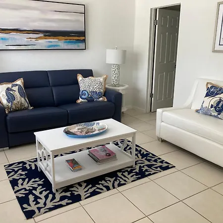 Gorgeous Beachy Chic Condo In Key Biscayne